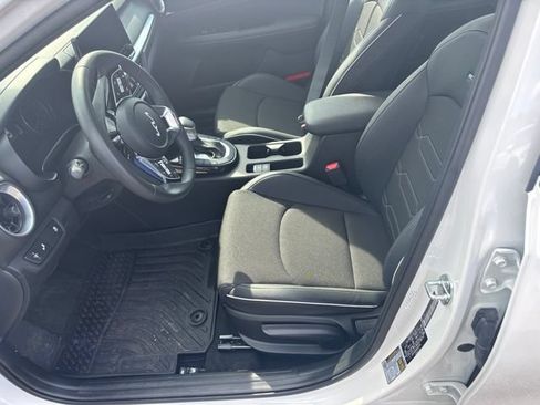 Used 2024 Kia Forte GT-Line w/ GT-Line Premium Package FWD image 5