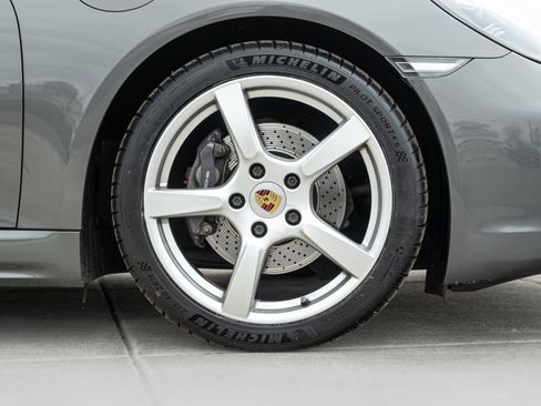 Used 2018 Porsche 718 Cayman image 29