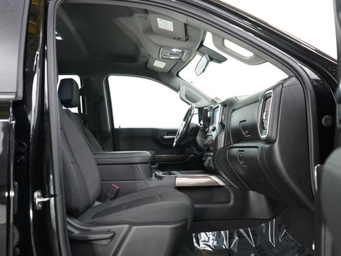 Used 2020 Chevrolet Silverado 1500 RST AWD/4WD image 11