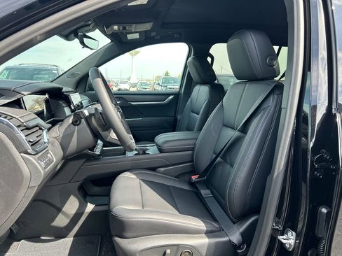 New 2026 GMC Acadia Elevation w/ Elevation Premium Package AWD/4WD image 16