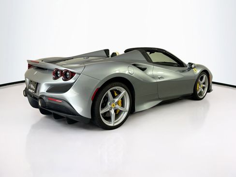 Certified 2021 Ferrari F8 Tributo image 7