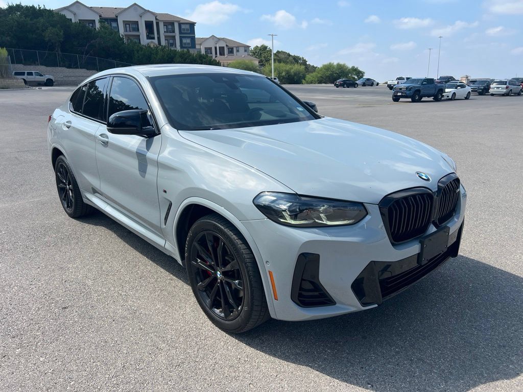 Certified 2024 BMW X4 M40i w/ Premium Package AWD/4WD image 2