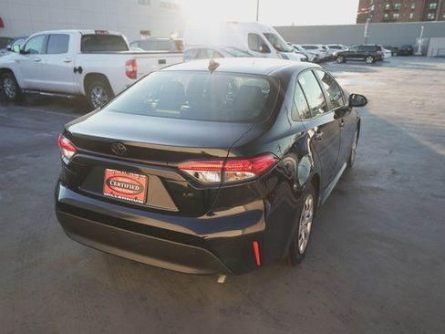 Used 2023 Toyota Corolla LE image 4