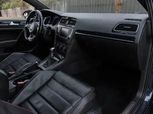 Used 2016 Volkswagen GTI SE w/ Lighting Package (SEL) image 19