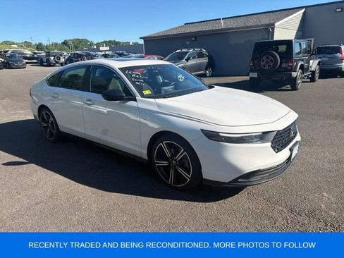 Used 2023 Honda Accord Sport image 1