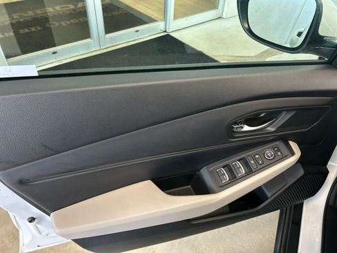 Used 2023 Honda Accord EX image 10