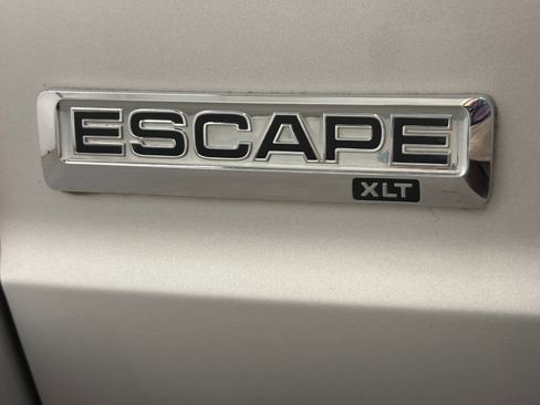 Used 2009 Ford Escape XLT image 7