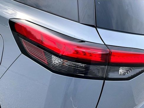 Used 2024 Nissan Pathfinder Platinum w/ Cargo Package image 21