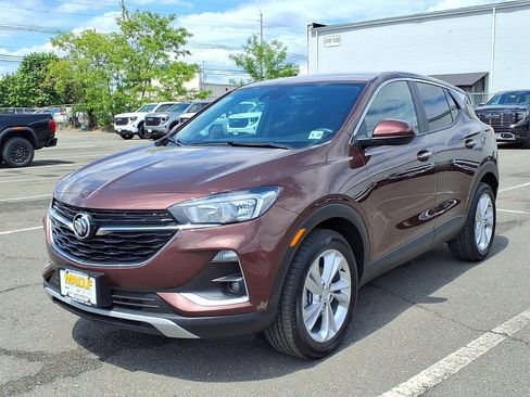 Certified 2023 Buick Encore GX Preferred w/ Cold Weather Comfort Package FWD image 3