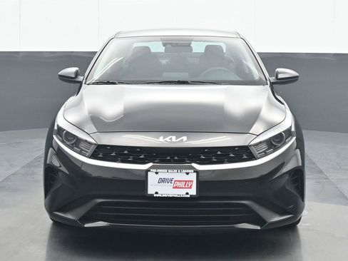 Used 2023 Kia Forte LXS image 1