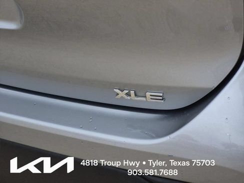 Used 2022 Toyota Highlander XLE FWD image 7