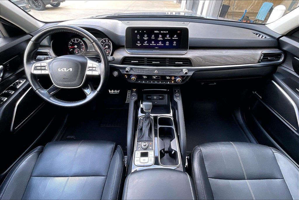 Used 2022 Kia Telluride SX w/ Towing Package AWD/4WD image 14