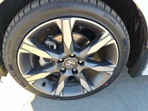 Certified 2025 Honda Civic Sport image 5