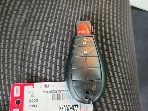 Used 2020 Dodge Grand Caravan SE FWD image 20