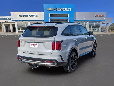 Used 2022 Kia Sorento SX image 9