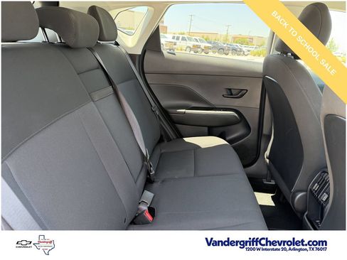 Used 2025 Hyundai Kona SEL FWD image 26