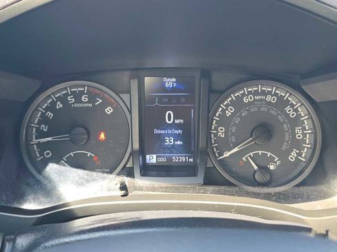 Used 2020 Toyota Tacoma TRD Off-Road w/ Blackout Package AWD/4WD image 21
