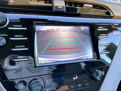 Certified 2019 Toyota Camry SE image 26
