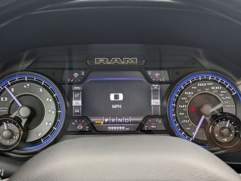 Used 2022 RAM 1500 Limited w/ Body Color Bumper Group image 30