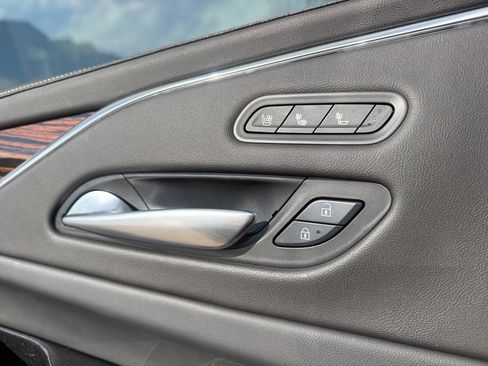 Certified 2024 Cadillac Escalade ESV Premium Luxury w/ Performance Package image 16