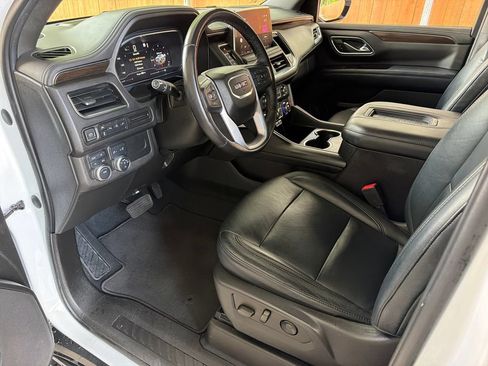 Used 2022 GMC Yukon SLE w/ Gmc Pro Safety Plus Package AWD/4WD image 2