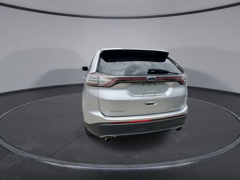 Used 2018 Ford Edge Titanium w/ Equipment Group 301A FWD image 7
