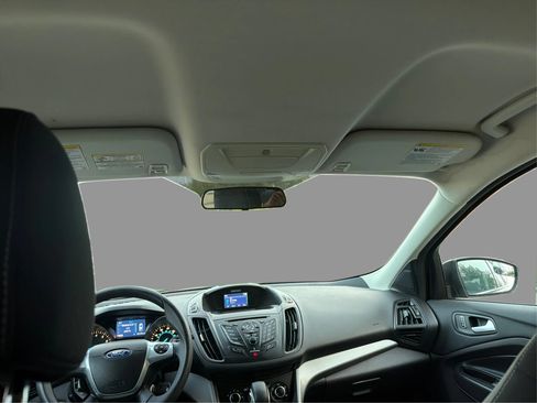 Used 2015 Ford Escape SE FWD image 19