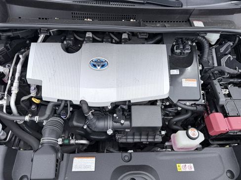 Used 2022 Toyota Prius AWD image 25