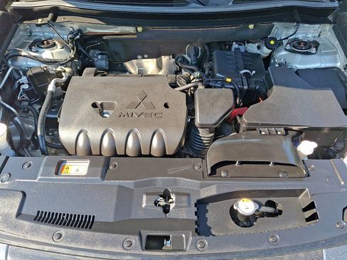 Used 2020 Mitsubishi Outlander LE FWD image 27