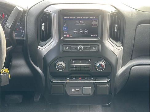 Used 2021 Chevrolet Silverado 1500 W/T w/ WT Value Package AWD/4WD image 17