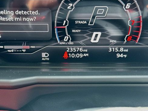 Used 2022 Lamborghini Urus AWD/4WD image 12