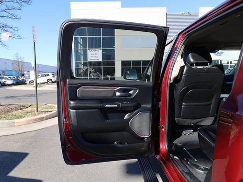 Used 2019 RAM 1500 Laramie image 39