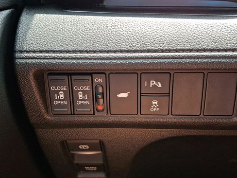 Certified 2025 Honda Odyssey Elite image 29