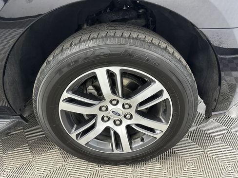Used 2024 Ford Expedition Max Limited RWD image 14