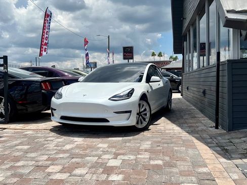 Used 2022 Tesla Model 3 image 33