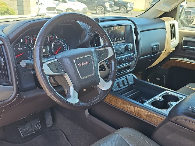 Used 2018 GMC Sierra 1500 SLT w/ SLT Preferred Package AWD/4WD image 11
