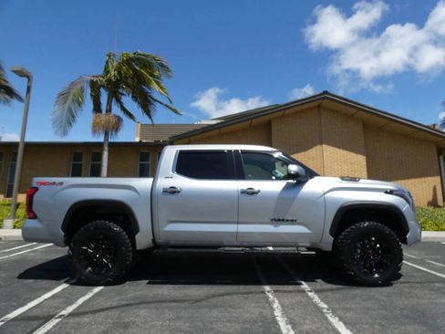 Used 2024 Toyota Tundra Limited w/ TRD Off-Road Package image 6