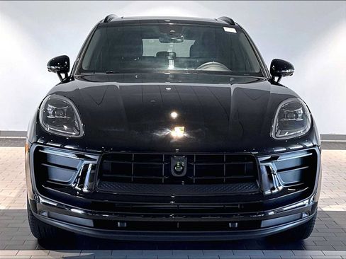 New 2026 Porsche Macan AWD/4WD image 10