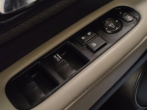 Used 2021 Honda HR-V LX image 27