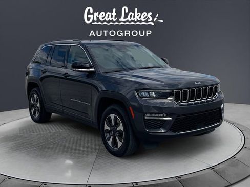 Used 2023 Jeep Grand Cherokee 4WD 4xe image 7