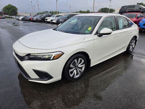 Used 2023 Honda Civic LX image 3