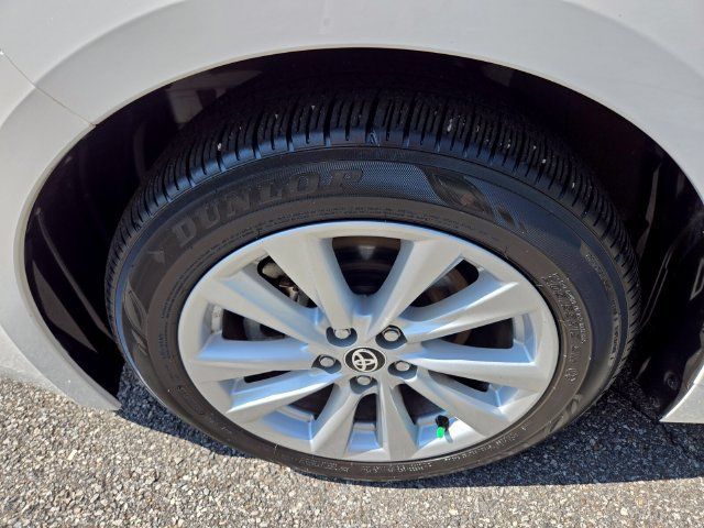 Used 2025 Toyota Corolla SE FWD image 23