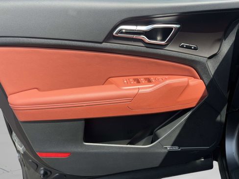 New 2026 Kia Sportage SX AWD/4WD image 19