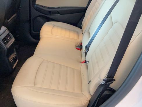 Used 2019 Ford Edge SEL w/ Equipment Group 201A FWD image 34