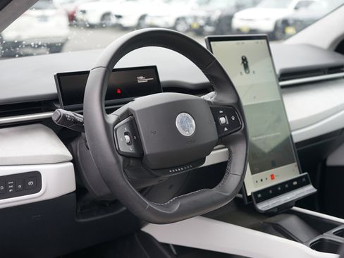 Used 2023 Fisker Ocean One image 18