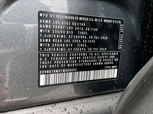Used 2026 Volkswagen Tiguan SE FWD image 34