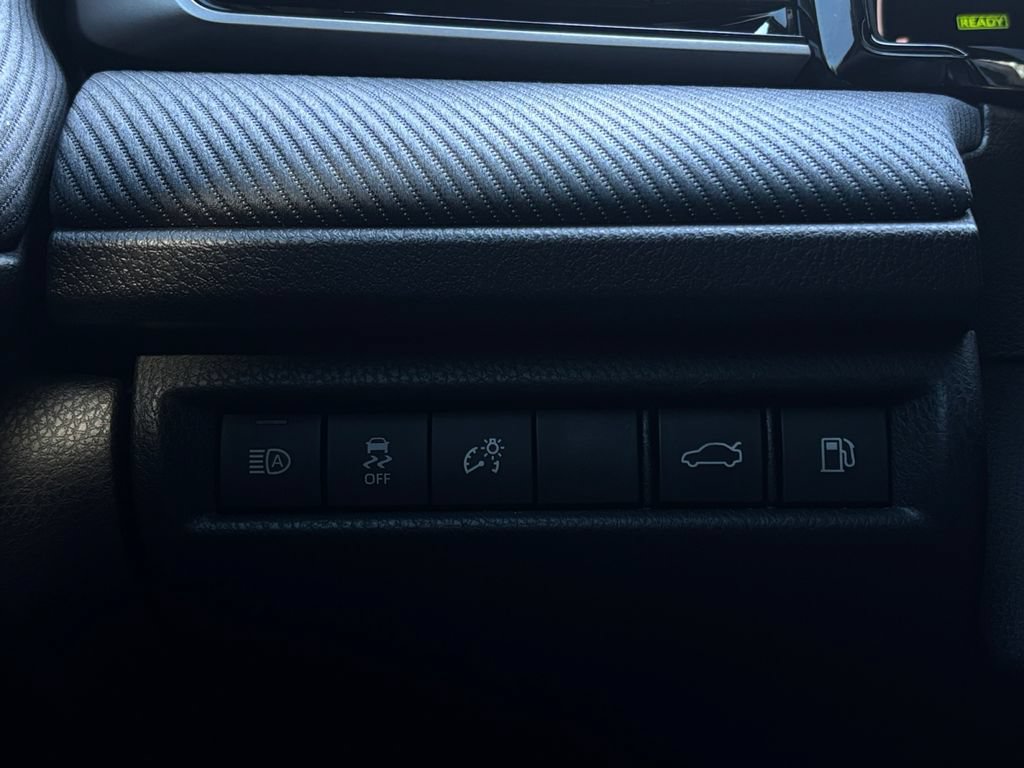 Used 2025 Toyota Camry SE w/ Convenience Package FWD image 23