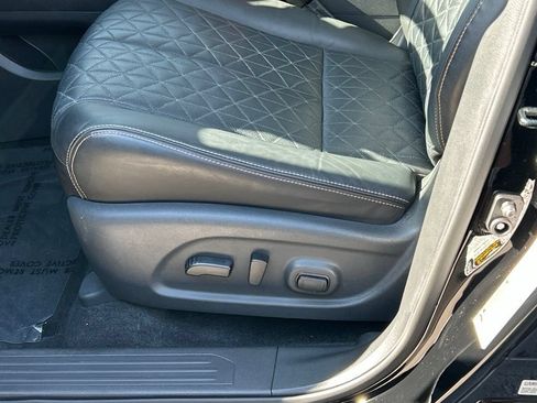 Certified 2024 Nissan Murano Platinum w/ Cargo Package FWD image 18