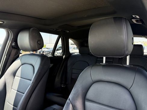 Used 2021 Mercedes-Benz GLC 300 4MATIC image 20