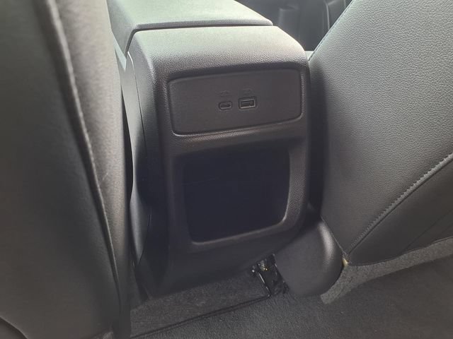 Used 2025 Chevrolet Trax LT FWD image 41